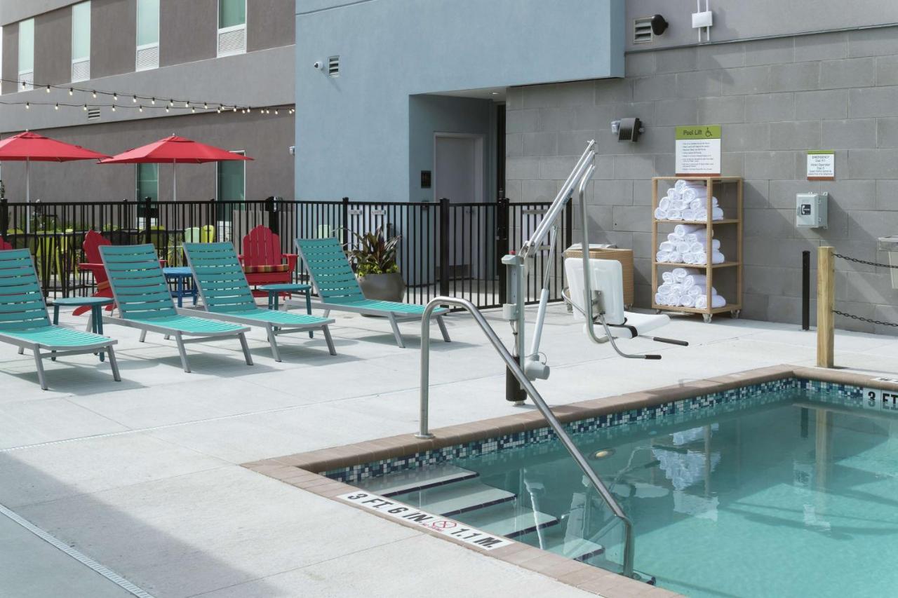 Hotel Home2 By Hilton Airport 3*
