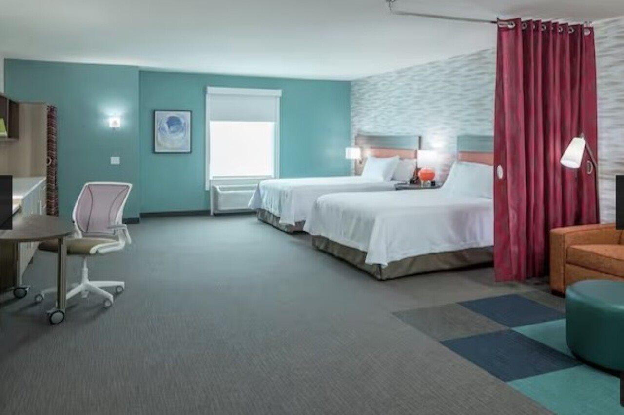 Home2 By Hilton Airport Hotel 3*
